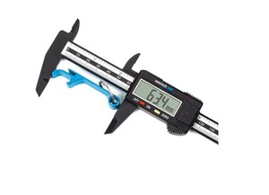 Porte-clés fusil de chasse en alliage d'aluminium Ouvre-bouteille en métal et <span class=keywords><strong>bong</strong></span> à bière Cadeau de fête ou de mariage DH8888 - Product Image 5