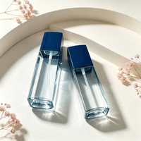 Bouteille en plastique PET carrée personnalisée de 100 à 150 ml, flacon cosmétique à pompe, flacon d'emballage, récipient cosmétique pour lotion pour le visage, soins de la peau