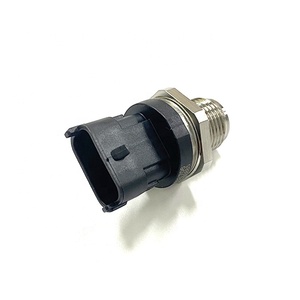 Sensore di Pressione Carburante ad Alta Pressione Hengney Auto Parts OE 0281002706 per <span class=keywords><strong>Fiat</strong></span> Bravo, Croma, <span class=keywords><strong>Doblo</strong></span>, Ducato, 500 - Product Image 1