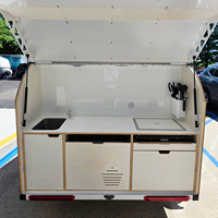 Mini caravane remorquable, espace de rangement intérieur spacieux, taille compacte pour le rangement dans le garage et les voyages de courte durée.