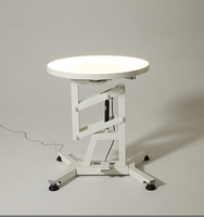 Table de toilettage pour animaux de compagnie avec éclairage LED et levage pneumatique YM-Q201LP |   Plateau de table rotatif à 360° en acrylique et silicone |   Lumière à télécommande |