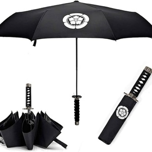 Proveedor Chino de Paraguas, Paraguas Samurai Plegable de Tres Secciones Personalizado con Tubo de Hierro y Marco de Madera, Diseño Minimalista Negro - Product Image 1
