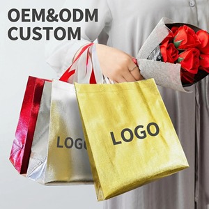 Sacs d'épicerie réutilisables en tissu non tissé personnalisés, sacs cadeaux dorés, sacs fourre-tout non tissés avec logo imprimé sur mesure - Product Image 1