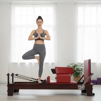 Lit de Reformer Pilates et Yoga Haut de Gamme pour Studio et Domicile, Ajustable, Multifonctionnel, en Chêne Écologique