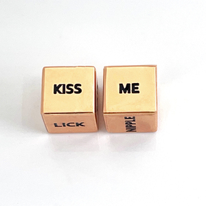 Ensemble de 2 dés coquins <span class=keywords><strong>en</strong></span> métal, alliage de zinc électroplaqué, jeu de <span class=keywords><strong>couple</strong></span> <span class=keywords><strong>pour</strong></span> la Saint-Valentin, cadeau <span class=keywords><strong>pour</strong></span> une soirée romantique - Product Image 2