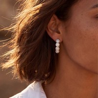 S925 Sterling Silber Moissanit 5-Krappen-Blumen-Ohrstecker Runder Schliff Solitär Trendige Hochzeits-Verlobungs-Geschenkidee für Sie