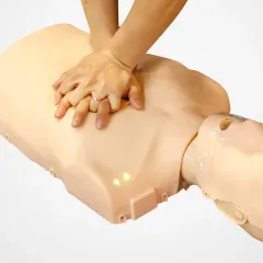 Mannequin de formation <span class=keywords><strong>CPR</strong></span> à demi-corps en PVC de haute qualité Chinon CPR100A, électronique simple, conforme ISO9001/ISO14001, pour la science médicale - Product Image 4
