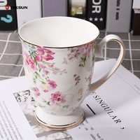 Tasse à Thé de Luxe Promotion Élégante Porcelaine Fine Céramique Os de Chine Tasse à Café Design Fleurs Royales Papillons Écologique
