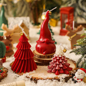 Candela Decorativa Natalizia <span class=keywords><strong>per</strong></span> le Feste, Candela Aromaterapica in Cera <span class=keywords><strong>di</strong></span> Soia a Forma <span class=keywords><strong>di</strong></span> <span class=keywords><strong>Albero</strong></span> <span class=keywords><strong>di</strong></span> <span class=keywords><strong>Natale</strong></span> - Product Image 2