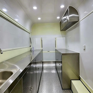 Camión de Comida Moderno Auron de 4.8m, Remolque de Acero Inoxidable con Doble Eje para Cafetería al Aire Libre con Sistema de Alimentación Integrado - Product Image 3