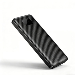 Batterie externe portable haute capacité 20 000 mAh en fibre de carbone, étanche et ultra-légère pour l'extérieur - Product Image 4