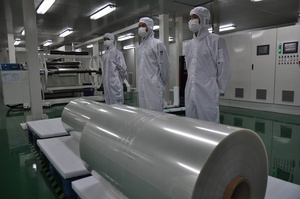 Rollo de película protectora de pantalla Nano liquida antigolpes 9H, mejor antiexplosión que el vidrio templado - Product Image 3