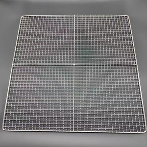 Grille de barbecue carrée en acier galvanisé jetable et épaissie pour la cuisson en extérieur, la restauration et les pique-niques - Product Image 3