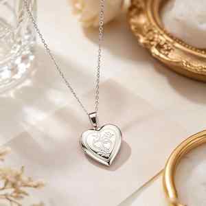 Ciondolo alla moda con <span class=keywords><strong>cuore</strong></span> rotondo intagliato, regalo di compleanno per la migliore amica - Product Image 4