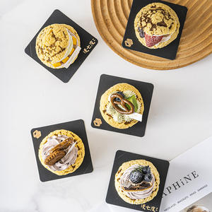 Plaque de <span class=keywords><strong>carton</strong></span> pliée de bord avec de l'<span class=keywords><strong>or</strong></span> personnalisé de LOGO emboutissant les panneaux blancs/noirs brillants de gâteau - Product Image 3