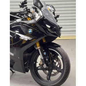 Une moto sportive d'occasion noire B-M-W G 310 <span class=keywords><strong>RR</strong></span> <span class=keywords><strong>2023</strong></span> - Product Image 2