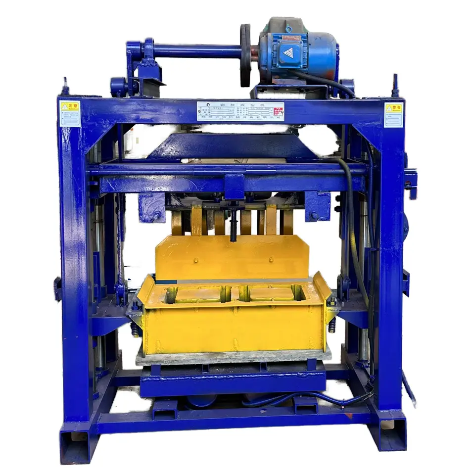 네팔 콘크리트 원료 토양 벽돌 만들기 QT4 모델 4-40B 반자동 석탄 먼지 벽돌 만들기 기계