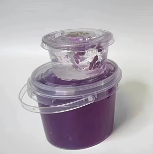 Jouet en plastique souple avec perles violettes dans un récipient transparent, anti-stress - Product Image 4