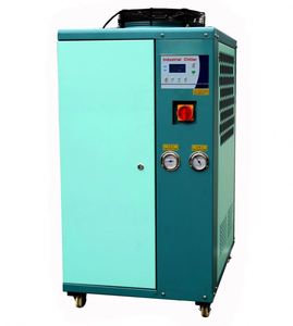 Enfriador de Agua Industrial Duradero de 50-2500KW, Sistema de Refrigeración Automático para Equipos de Procesamiento de Plástico, 1 Año de Garantía - Product Image 4