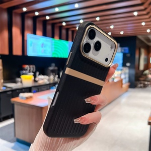 Nueva Funda de Teléfono de Cuero PU con Bloques de Color Estilo Equipaje para iPhone 17 Air, Funda Magnética con Tacto de Piel para iPhone 17 16 15 Pro Max - Product Image 4