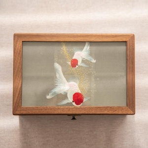 Petite boîte à bijoux en bois brodée Su - Mini ICH Artisanat <span class=keywords><strong>de</strong></span> luxe exquis, cadeau idéal pour ranger boucles d'oreilles et bagues - Product Image 1