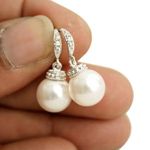 Pendientes elegantes chapados en oro blanco 925 con perlas Akoya para mujer, joyería de perlas cultivadas redondas de estilo clásico para boda - Product Image 6