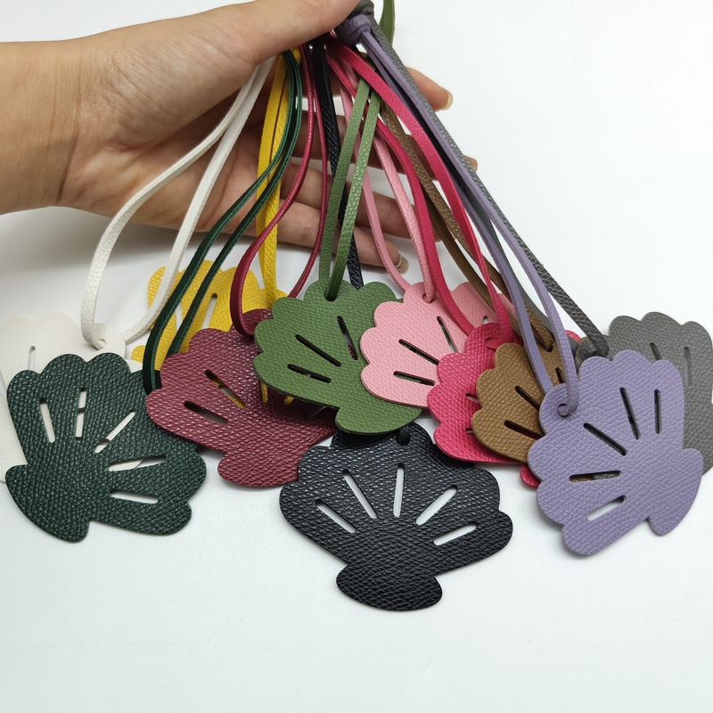 Portable PU Leather Seashell Keychain Pendant