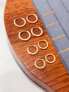 Aros de Oro Sólido Real de 18K, Corte de Diamante Geométrico, Texturizados, Estilo Huggie, Joyería Fina Minimalista, Precio de Fábrica al por Mayor - Product Image 1