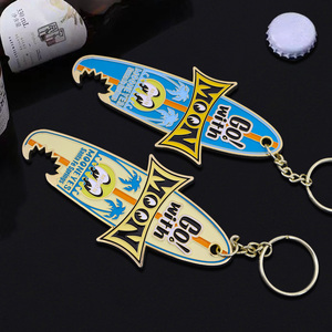 Décapsuleur porte-clés personnalisé avec logo, en alliage de zinc émaillé, décapsuleur porte-clés 3D avec lettres de marque - Product Image 1