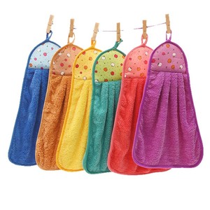 Serviette de toilette en polaire corail à motif de dessin animé 30x40cm, séchage rapide, pour cuisine et salle de bain, forme rectangulaire - Product Image 4