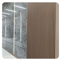 Panneau de douche Offre Spéciale Panneaux de plafond Panneau mural WPC Revêtement mural Matériau de décoration pour l'intérieur de la salle de bain et du salon