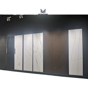 Nouvelles dalles de Calacatta en pierre frittée pour comptoir - Product Image 1