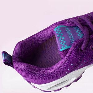 รองเท้าวิ่งเดินผู้หญิงแบบสวมสบาย ระบายอากาศได้ดี น้ำหนักเบา หลายสี ดีไซน์ทันสมัย เหมาะสำหรับฤดูใบไม้ผลิ/ฤดูใบไม้ร่วง พื้นรองเท้าแบบ Air Cushion ทอแบบ Fly Weaving  ใช้งานได้หลากหลาย - Product Image 4