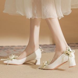 Zapatos de Novia de Verano para Mujer - Diseño Elegante con Tacón de Aguja, Cuero Genuino, Cristales y Pedrería, Características de Comodidad para un Look Moderno - Product Image 4