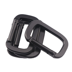 Mosquetón Rectangular de Aleación de Aluminio Negro Mate de 54x33mm, Grueso y Plano, para Colgar Bolsas, Venta al por Mayor - Product Image 1