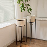 Rak Tanaman Berdiri Gaya Jepang Minimalis Modern Mewah untuk Ruang Tamu Balkon Pot Bunga