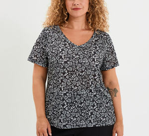 Camiseta de Manga Corta de Satén Transpirable con Costuras Mínimas para Mujer, Talla Grande, con Acabado Suave y Movimiento Flexible para Uso Diario Informal - Product Image 3