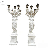 Lampadaire de jardin en marbre naturel personnalisé, sculpture européenne sculptée à la main, lampadaire pour la décoration de projets de parcs et de villas