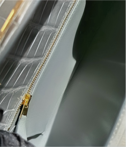 Bolso <span class=keywords><strong>de</strong></span> Mano <span class=keywords><strong>de</strong></span> Piel <span class=keywords><strong>de</strong></span> Cocodrilo <span class=keywords><strong>de</strong></span> Lujo Hecho a Medida <span class=keywords><strong>para</strong></span> Mujer, 100% Cosido a Mano, Doble Costura, Asa Superior, Logotipo Personalizado, 25 cm - Product Image 5