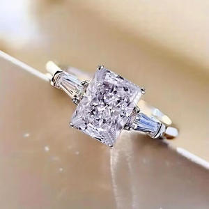 Anello di fidanzamento da donna in platino con diamante rosa dal design geometrico H261 - Product Image 2