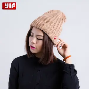 2023 Neue Mode dicke Nadel gestrickt kalte Kappe warme Wolle Hut Top plus Kaninchen Haar Ball Hut Wie im Bild gezeigt Beispiel plus