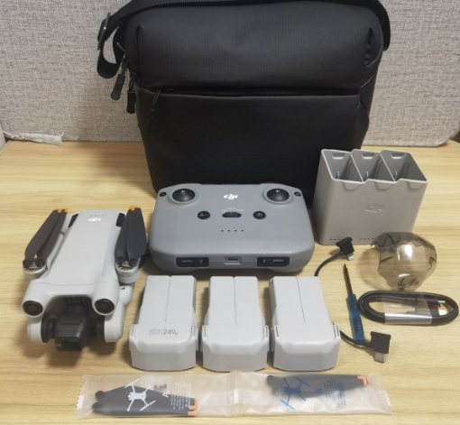 95% New D JI Mini 3 Pro RC Drone Lightweight 249g Plastic 5.5 Inch 2.7K Camera Beginner Friendly