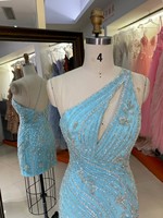 Robe de Soirée Courte Scintillante à Bretelles Asymétriques de Luxe, Ornée de Perles, Qualité Supérieure pour Grossiste de Boutiques 2026