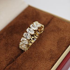 Bague en alliage de cobalt-chrome plaqué or 18 carats moderne UM Jewelry, vente en gros, unisexe/hommes/femmes, usage quotidien, cadeau d'anniversaire, décontracté, NGTC - Product Image 3