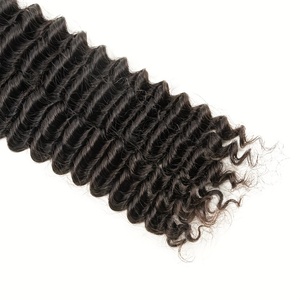 Capelli Umani Ricci Profondi Neri per Intrecciare, Colore Nero, Capelli Ricci a Onda Profonda per Trecce, Colore Nero Intenso - Product Image 3