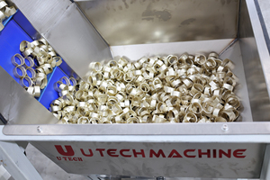 Máquina de inserción de punzonado de gel de sílice, mesa giratoria automática tipo 3 piezas, máquina de montaje de cubiertas cosméticas de plástico - Product Image 6