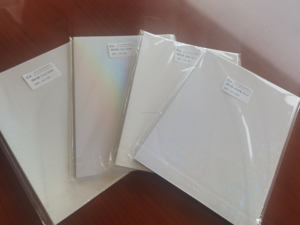 Feuilles de rouleaux de <span class=keywords><strong>film</strong></span> de stratification à froid laser holographique <span class=keywords><strong>Film</strong></span> de stratification transparent auto-adhésif - Product Image 5