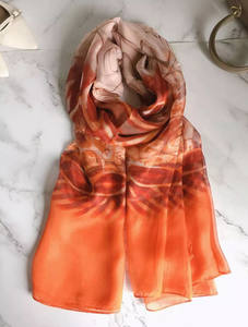 ヘッドスクエアヘリンボーンヒジャーブレースインドシルクペイズリーインフィニティブランケットスカーフ - Product Image 4