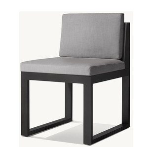 Ensemble de salle à manger d'extérieur en aluminium de style nordique moderne pour hôtel et villa, couleur personnalisable - Product Image 2
