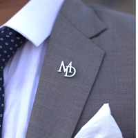 Broche de Nombre Personalizado de Acero Inoxidable, Pin de Solapa con Letras Personalizadas para Mujer